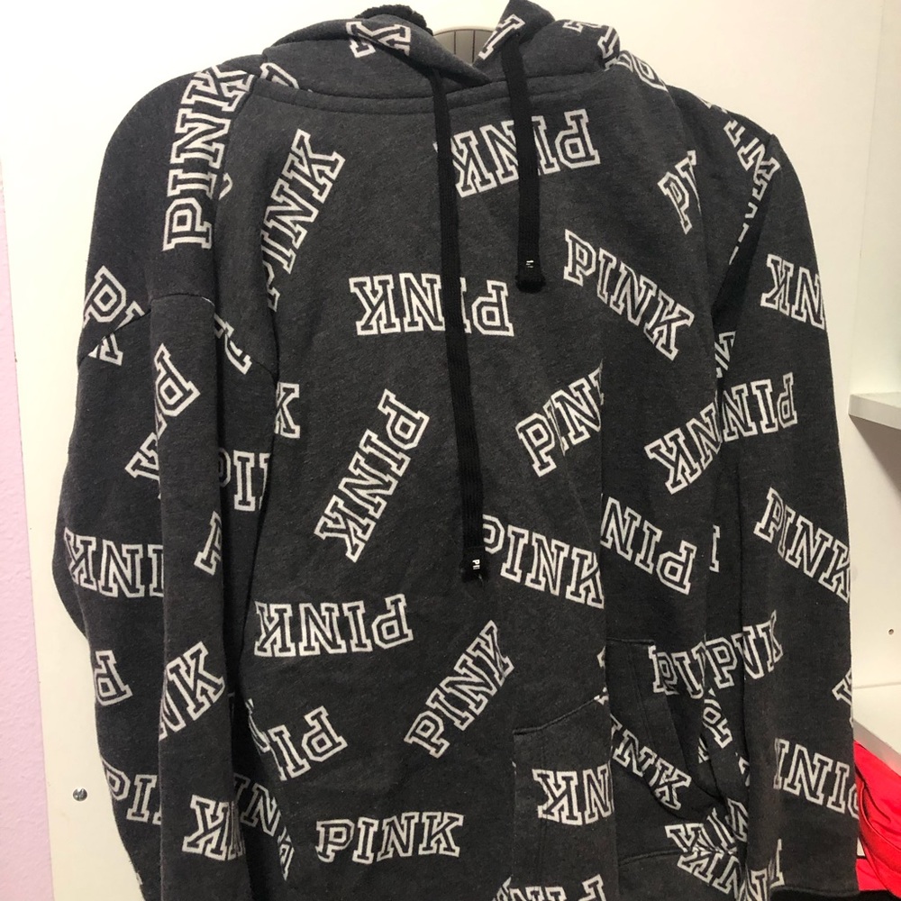 I am selling a very thick pink sweatshirt